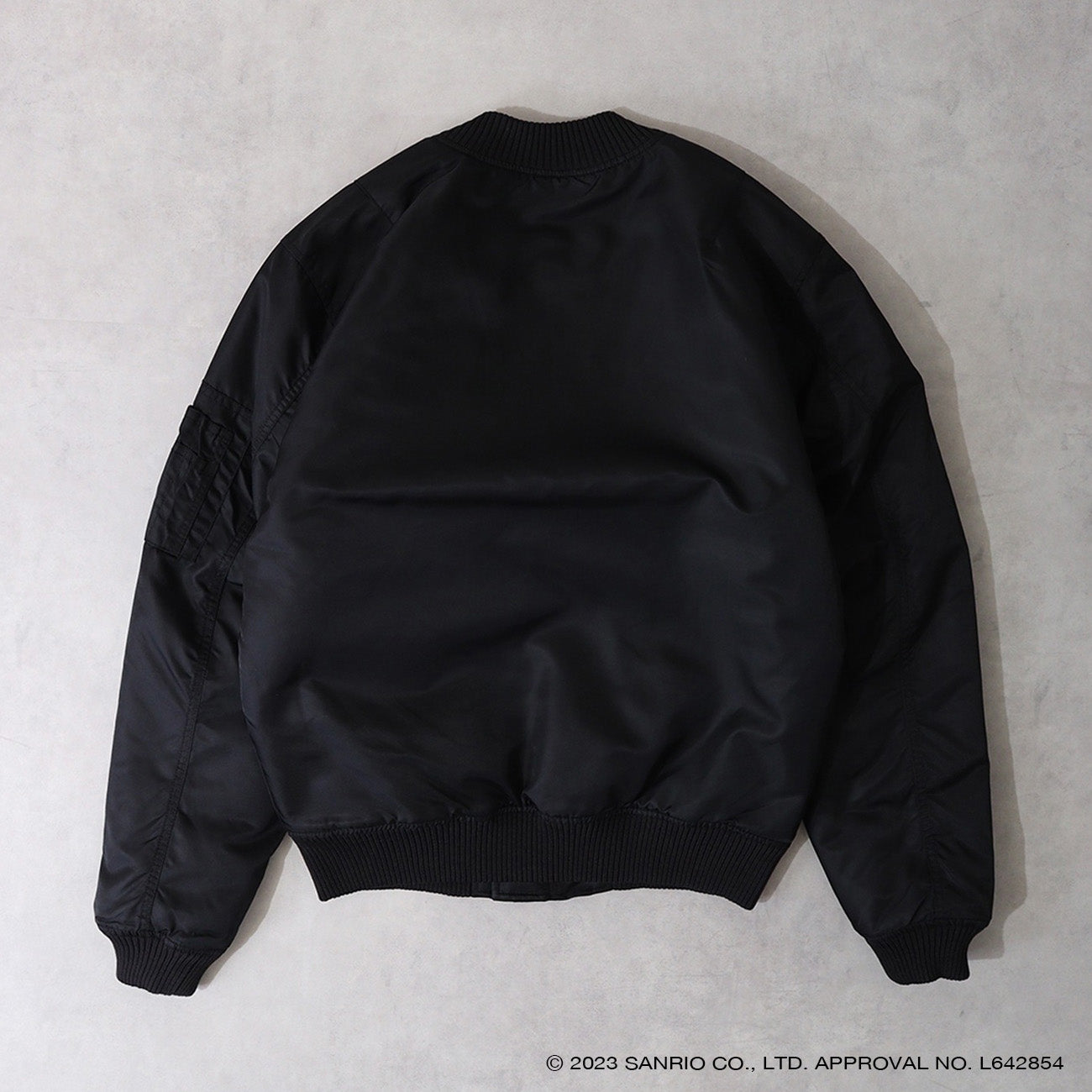 💥限量發售~《✈️HELLO KITTY BOBMER JACKET》的新款薄身風褸隆重登場!💞💞